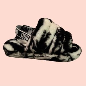 NEW Uggs Fluff Yeah fluffy slippers, marble black white, women’s 6.5, kids 5